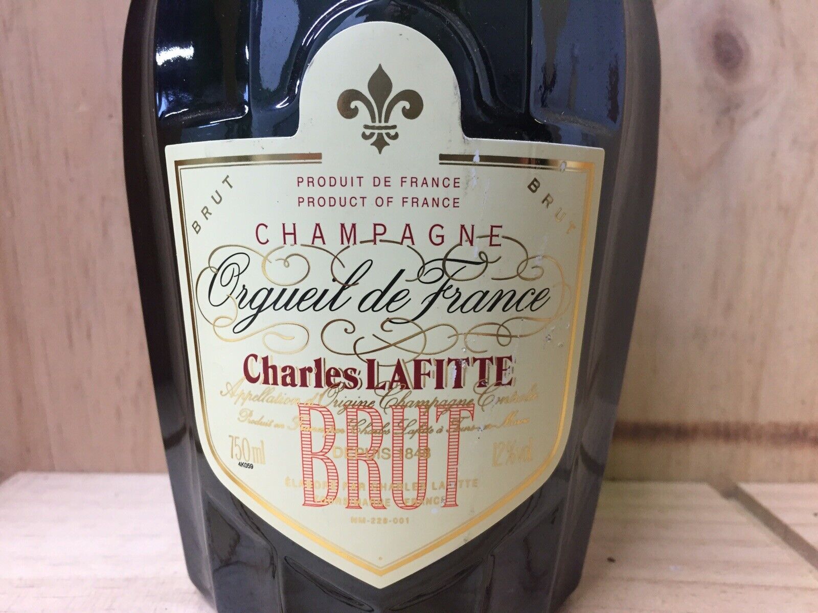 Botol sampanye Charles Lafitte